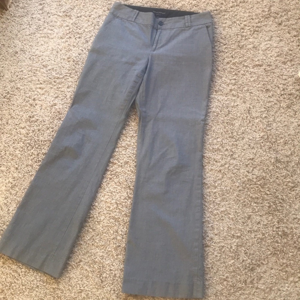 Banana Small black and white pattern Martin fit